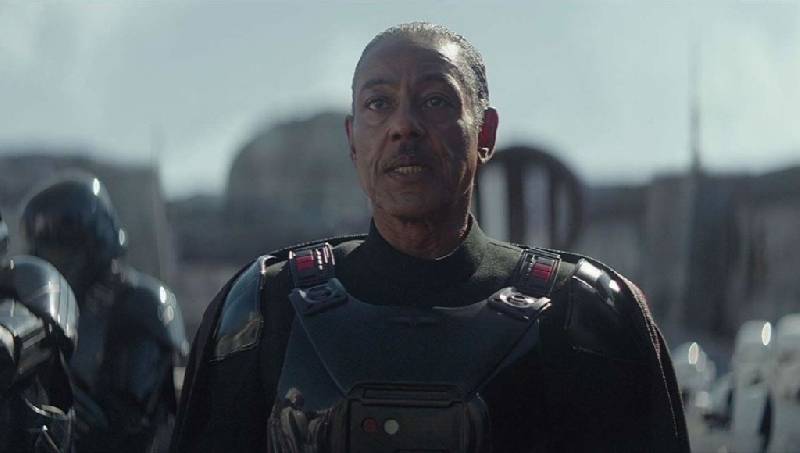 Giancarlo Esposito dans la série The Mandalorian